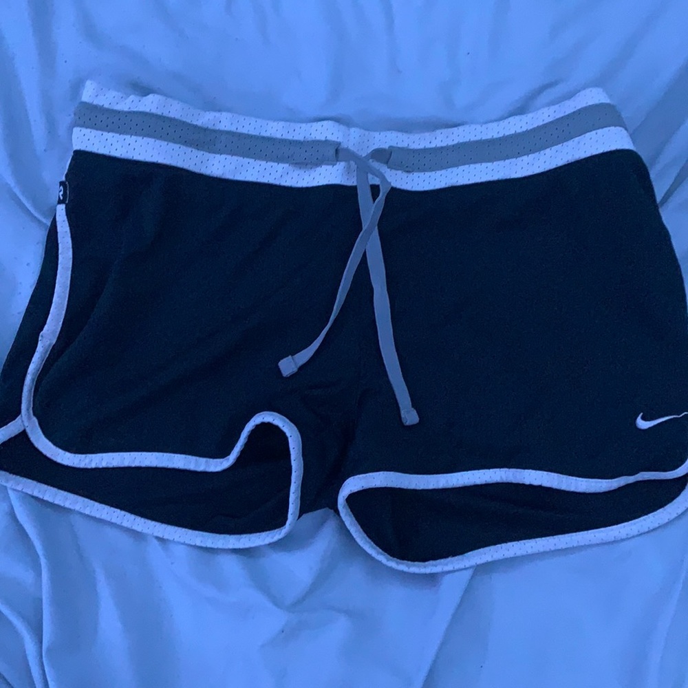 nike womens athletic shorts